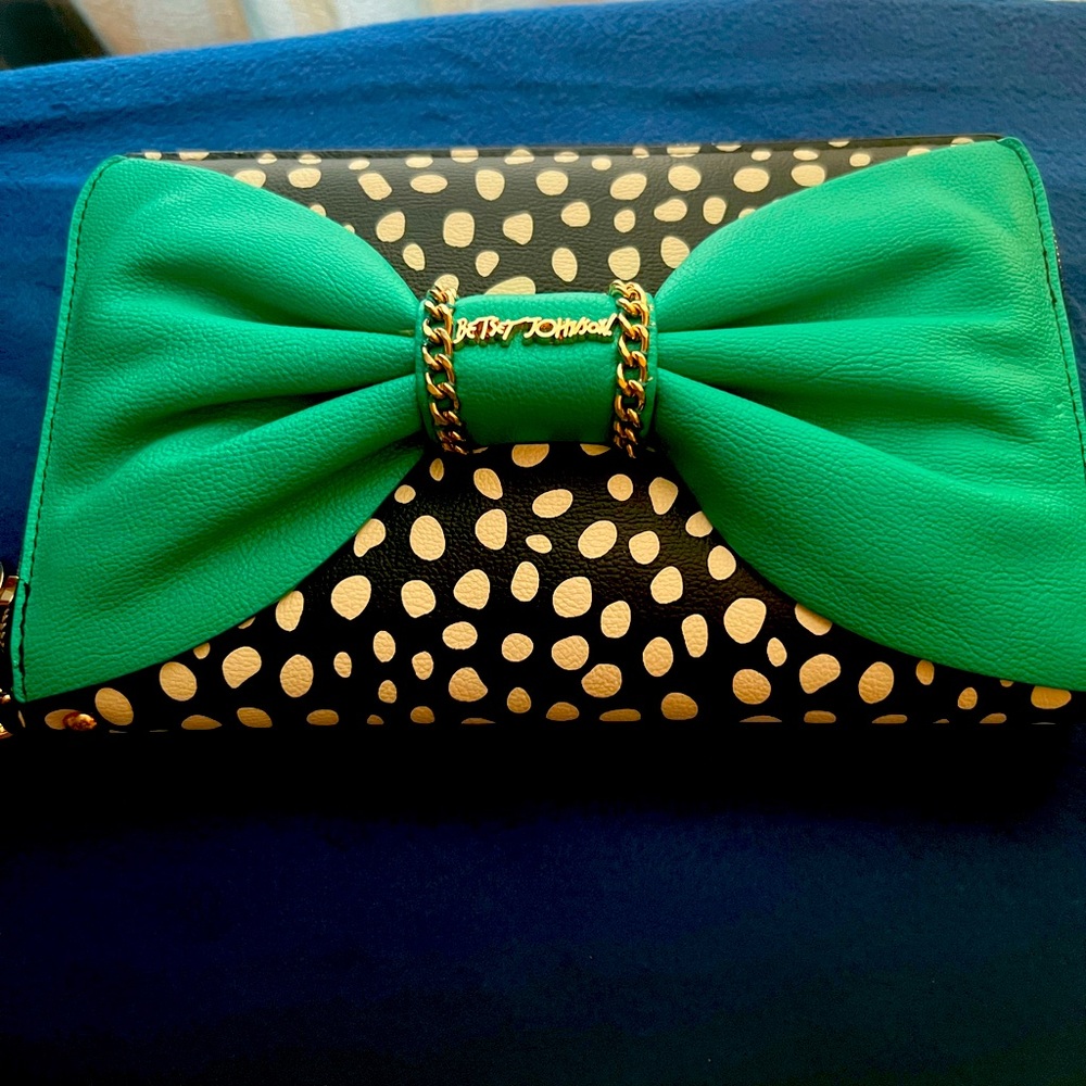 Wristlet